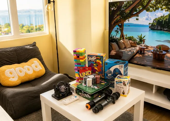 Apartamento New 360 View Penthouse Near Alabang! 2b2b W Pool! *
