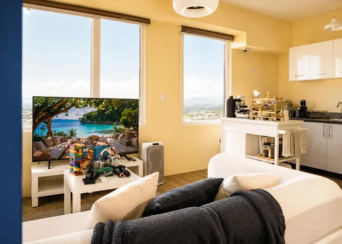 New 360 View Penthouse Near Alabang! 2b2b W Pool! * Manila